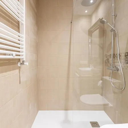 Lujo, Comodidad Y Espacio Centro דירה *